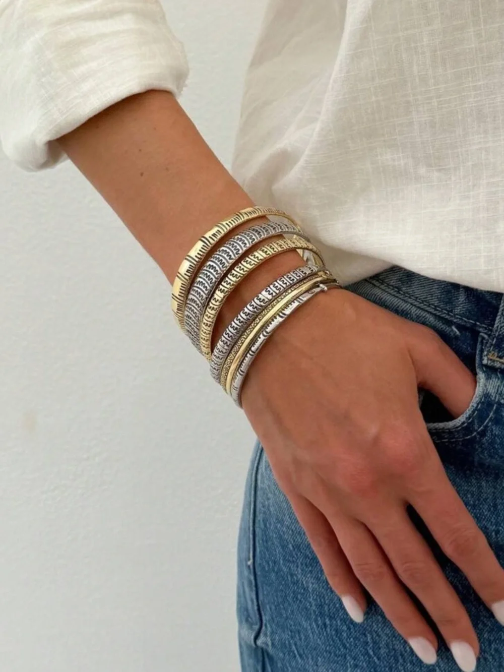 Fish Motif Bangle Set N2132 - Picture 2 of 9